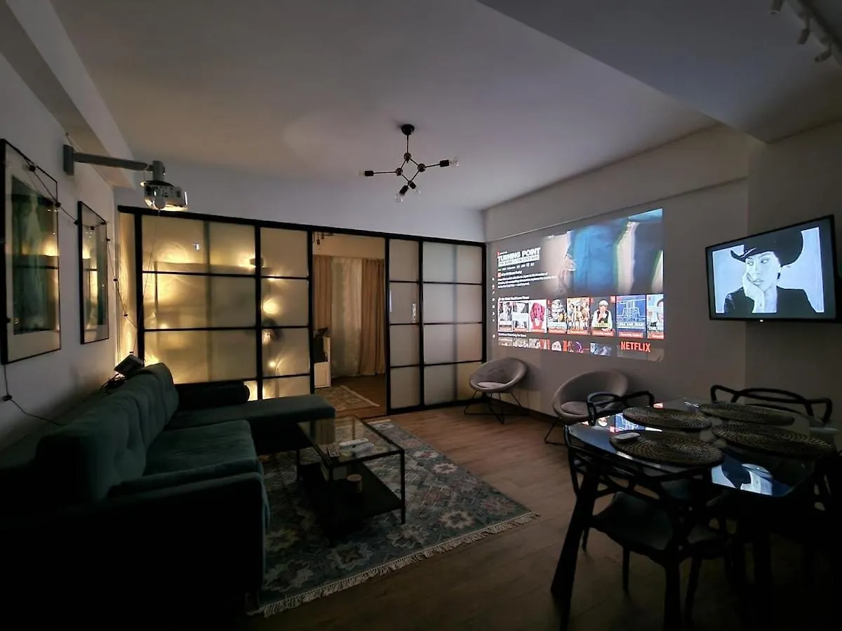 Central Apartment With Home Cinema & Work Space Bükreş