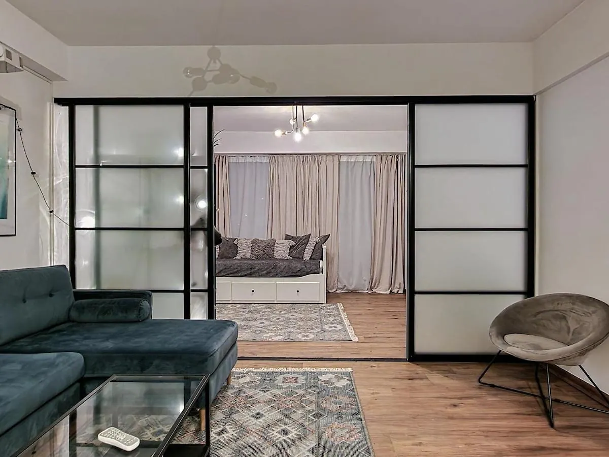Central Apartment With Home Cinema & Work Space Bucareste 0*,